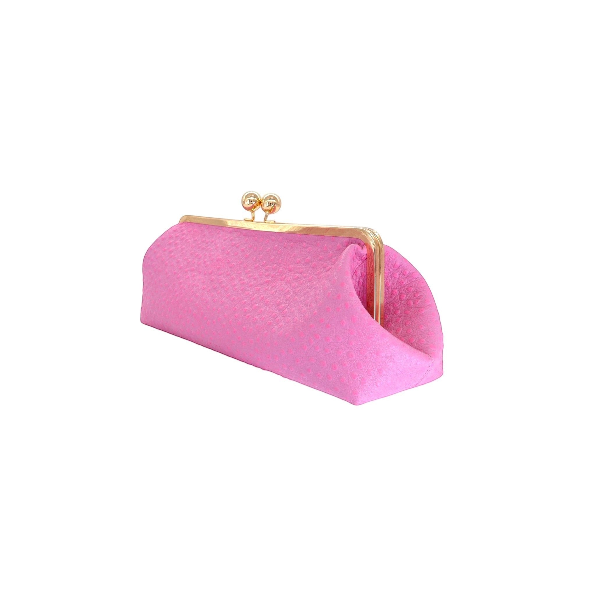 Bolso de mano Jesalin Sette Lungo rosa en piel bovina con grabado de avestruz y cierre kisslock dorado.