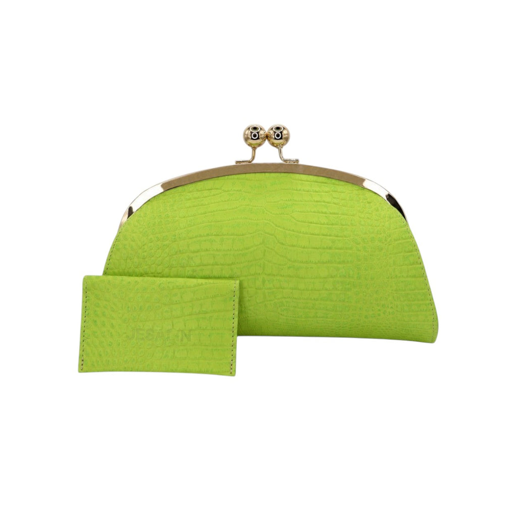 Clutch rígido Jesalin Aluna en piel bovina grabada color verde limón con cierre metálico dorado y tarjetero a juego.